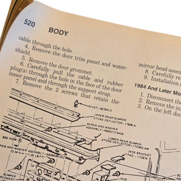Chilton Repair Manual Ford Mercury Full Size Cars 1968 thru 1992 Repair Book - Picture 13 of 16